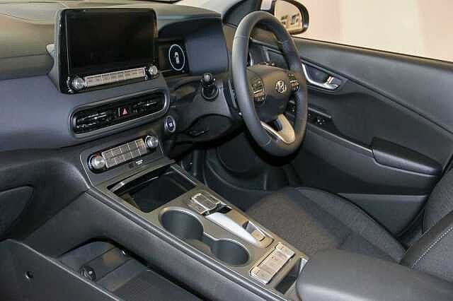 Hyundai Kona Electric SUV E (204ps) Premium 64kWh 7kW OBC