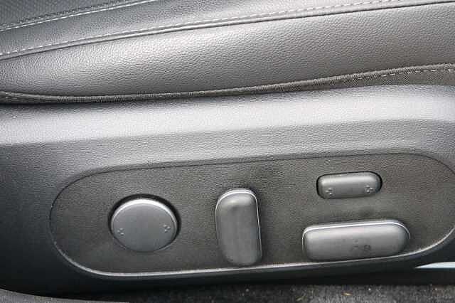 Hyundai IONIQ 6 E (228ps) Ultimate 77kWh (Single Motor) RW Blue