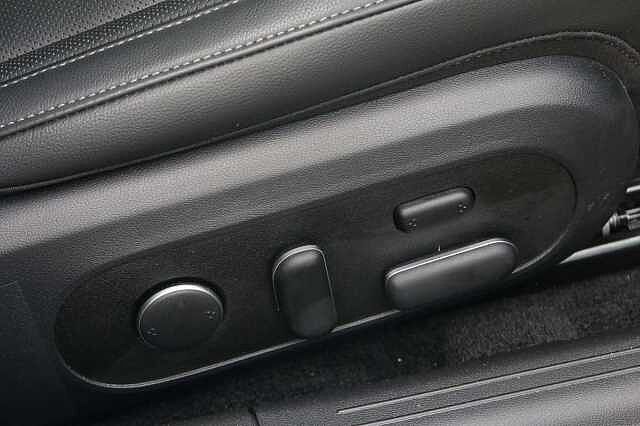 Hyundai IONIQ 6 E (325ps) Ultimate 77kWh (Dual Motor) AWD