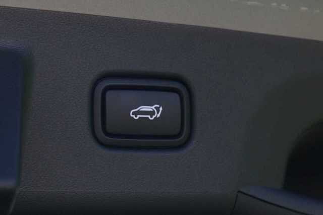 Hyundai TUCSON 1.6T Hybrid Ultimate 5dr Auto Silver