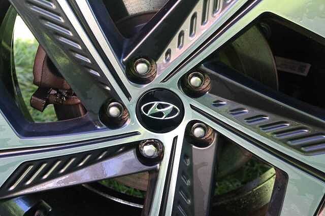 Hyundai TUCSON 1.6 TGDi Hybrid 230 Premium 5dr 2WD Auto