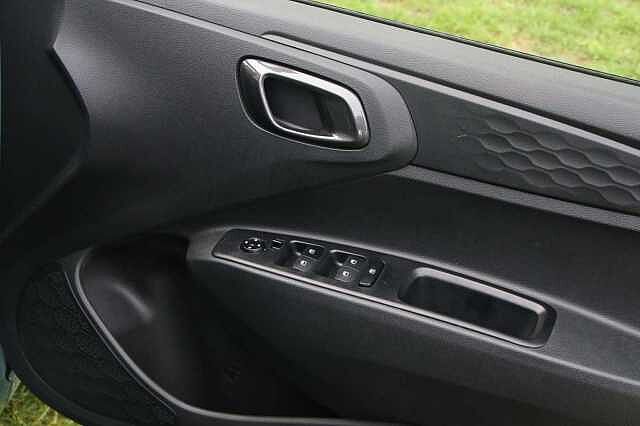 Hyundai i10 1.2 Advance 5dr Auto