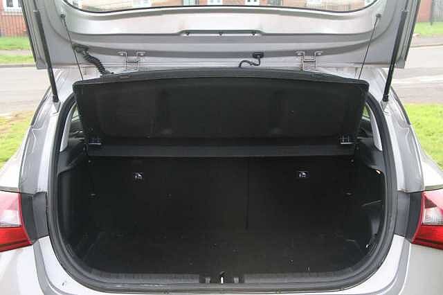 Hyundai i20 1.0T GDi 48V MHD SE Connect 5dr