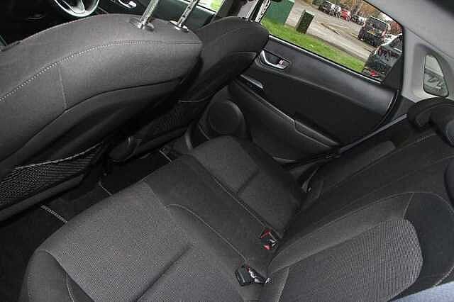 Hyundai KONA 1.6 GDi Hybrid Premium 5dr DCT