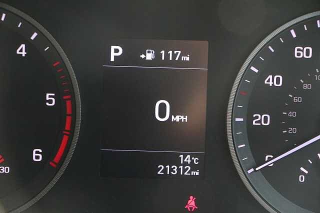 Hyundai TUCSON 1.6 CRDi 136 SE Nav 5dr 2WD DCT