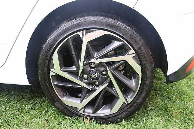 Hyundai i20 1.0T GDi 48V MHD Premium 5dr DCT