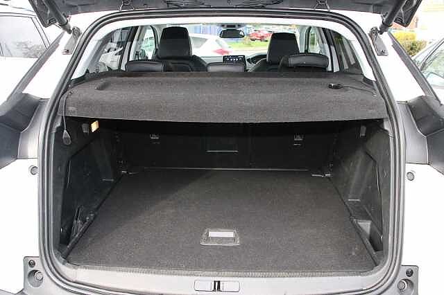 Peugeot 3008 1.2 Puretech Allure 5dr EAT6 White