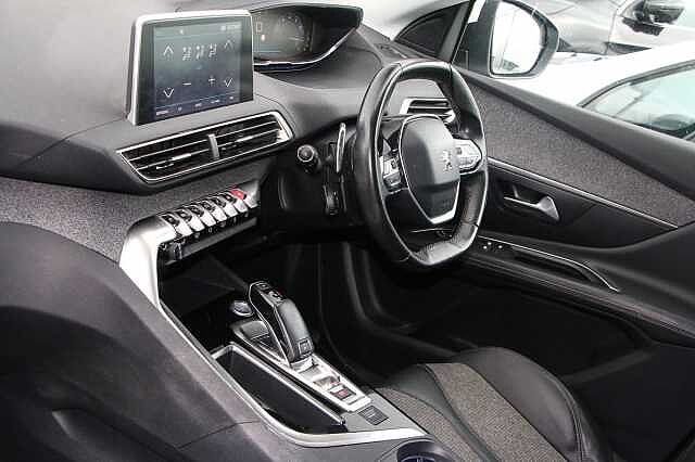 Peugeot 3008 1.2 Puretech Allure 5dr EAT6 White