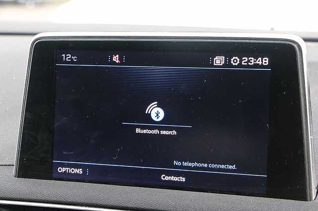 Peugeot 3008 1.2 Puretech Allure 5dr EAT6 White