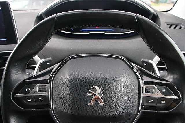 Peugeot 3008 1.2 Puretech Allure 5dr EAT6 White