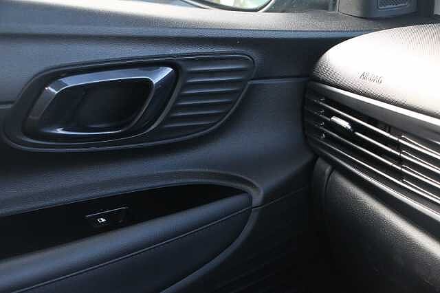 Hyundai BAYON 1.0 TGDi 48V MHEV Premium 5dr